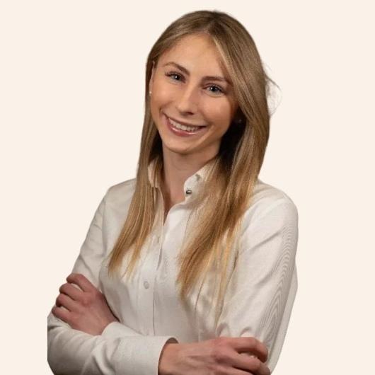 lekarz dentysta Weronika Kida - Chirurg stomatologiczny-konsultacja