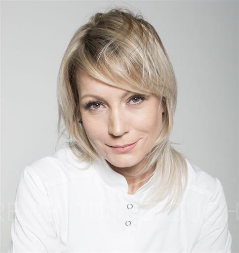 dr n. med. Irma Maag - Chirurg stomatologiczny-konsultacja