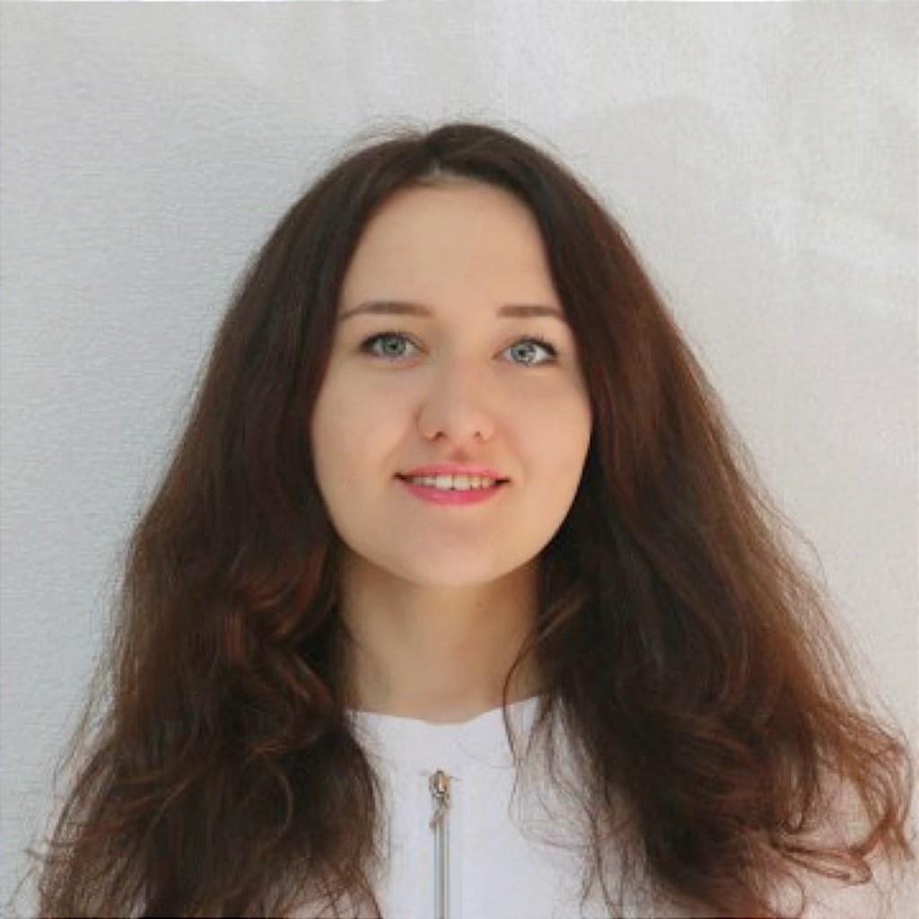 lekarz dentysta Viyaleta Karohvich - Przegląd jamy ustnej - dorośli