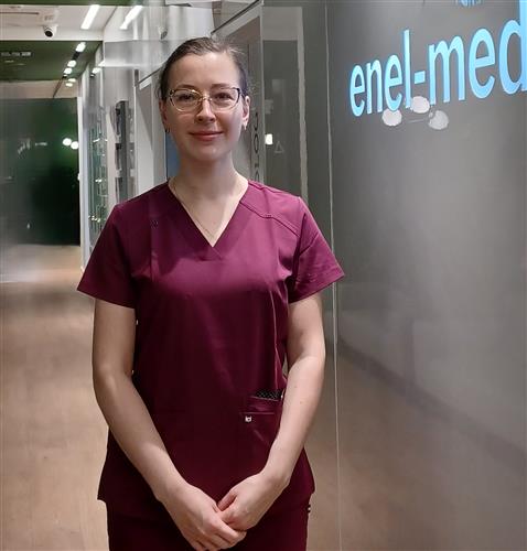 lekarz dentysta Katarzyna Kiełczak - Kwalifikacja do leczenia w sedacji (gaz rozweselający)