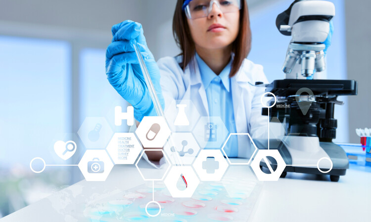 Cytologia a cytologia płynna - jakie są różnice, jakie choroby wykrywa
