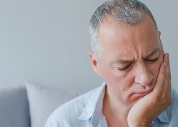 Próchnica u dorosłych: czy jest groźna dla zdrowia?